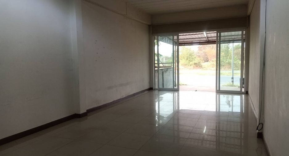 For sale 1 bed retail Space in Mueang Chaiyaphum, Chaiyaphum