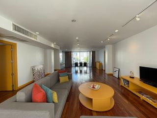 À louer 4 chambres appartement à Khlong Toei, Bangkok