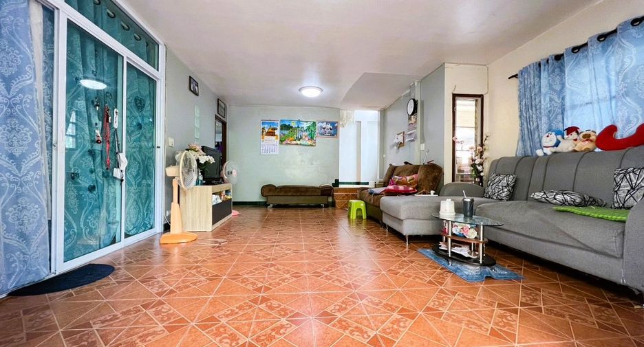 For sale 5 bedrooms house in Mueang Chiang Mai, Chiang Mai