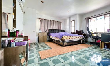 For sale 5 bedrooms house in Mueang Chiang Mai, Chiang Mai