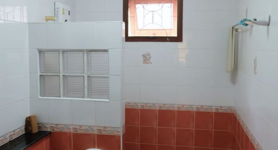 For sale 3 bedrooms house in Si Racha, Chonburi