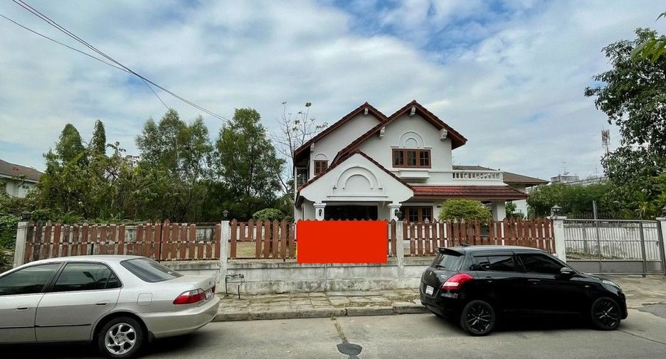 For rent 5 bed house in Mueang Pathum Thani, Pathum Thani