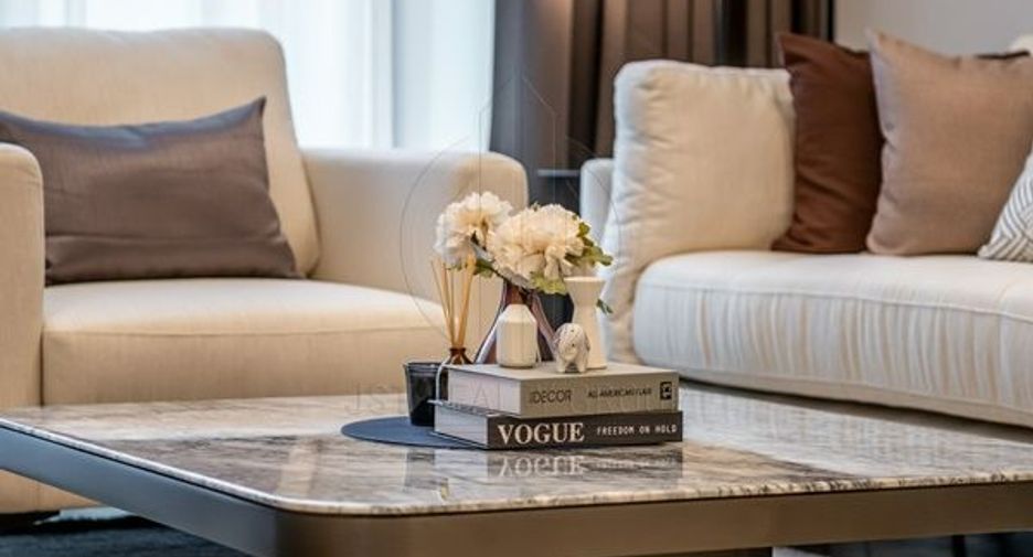 For rent and for sale 2 bedrooms condo in Pathum Wan, Bangkok