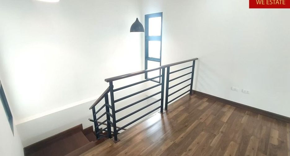 À vendre 3 chambres maison à Si Racha, Chonburi