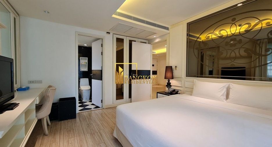 For rent 2 bedrooms serviced apartment in Khlong Toei, Bangkok