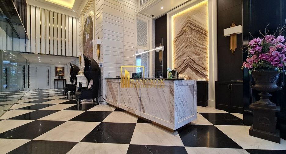 For rent 2 bedrooms serviced apartment in Khlong Toei, Bangkok