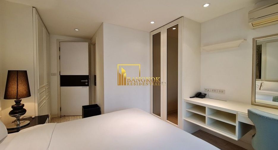 For rent 2 bedrooms serviced apartment in Khlong Toei, Bangkok
