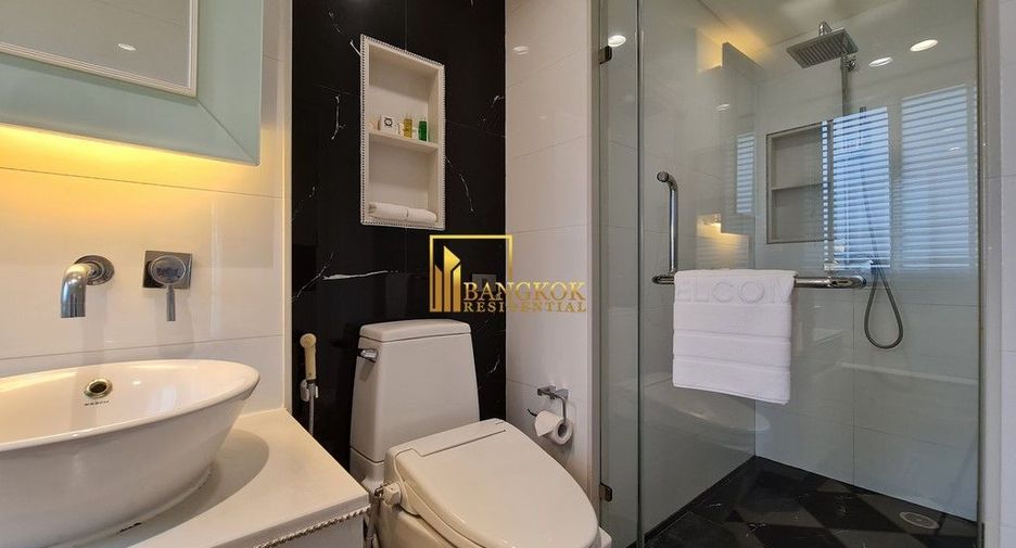 For rent 2 bedrooms serviced apartment in Khlong Toei, Bangkok