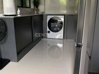 Reihenhaus zur Miete mit 3 Zimmer in Saphan Sung, Bangkok