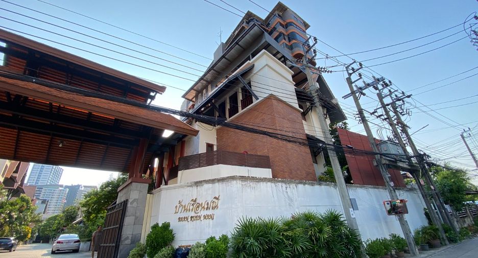 For sale 8 bedrooms house in Chatuchak, Bangkok