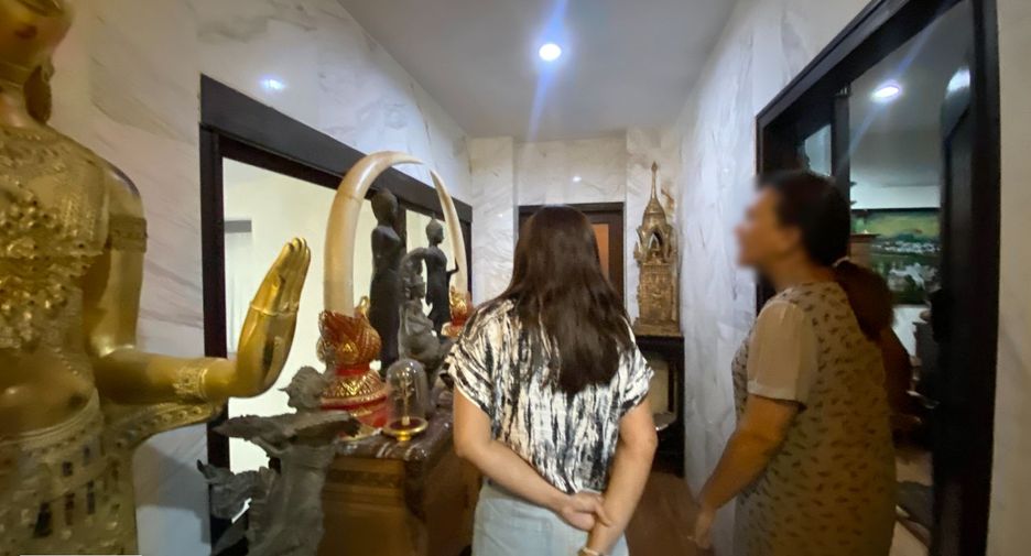For sale 8 bedrooms house in Chatuchak, Bangkok