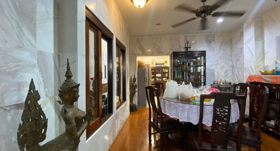 For sale 8 bed house in Chatuchak, Bangkok