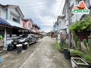 For sale 5 Beds townhouse in Lam Luk Ka, Pathum Thani