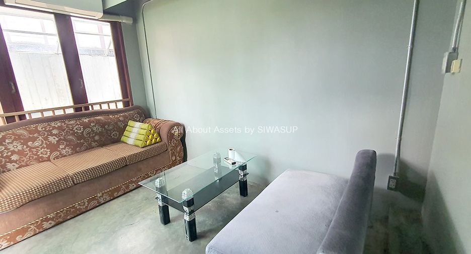 Haus zum Kauf mit 1 Zimmer in Khlong Sam Wa, Bangkok