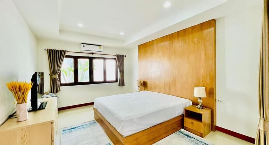 For rent 6 bedrooms villa in Bang Lamung, Chonburi