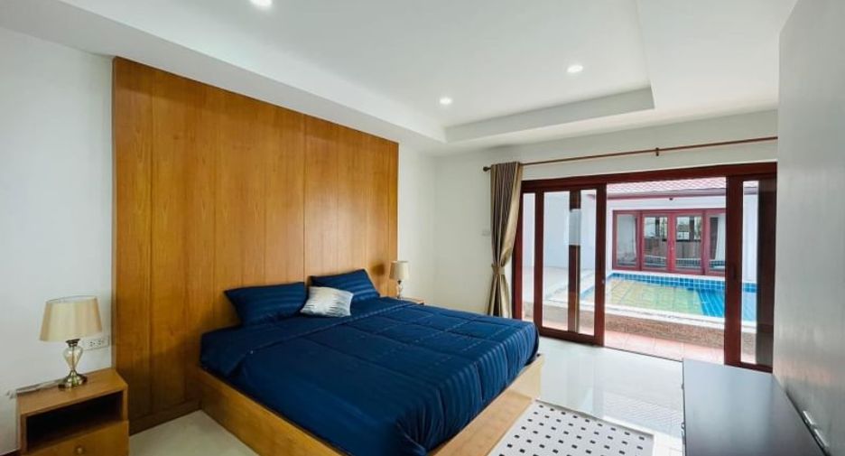 For rent 6 bedrooms villa in Bang Lamung, Chonburi