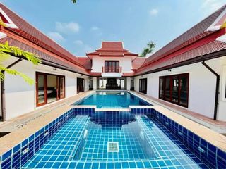 For rent 6 Beds villa in Bang Lamung, Chonburi