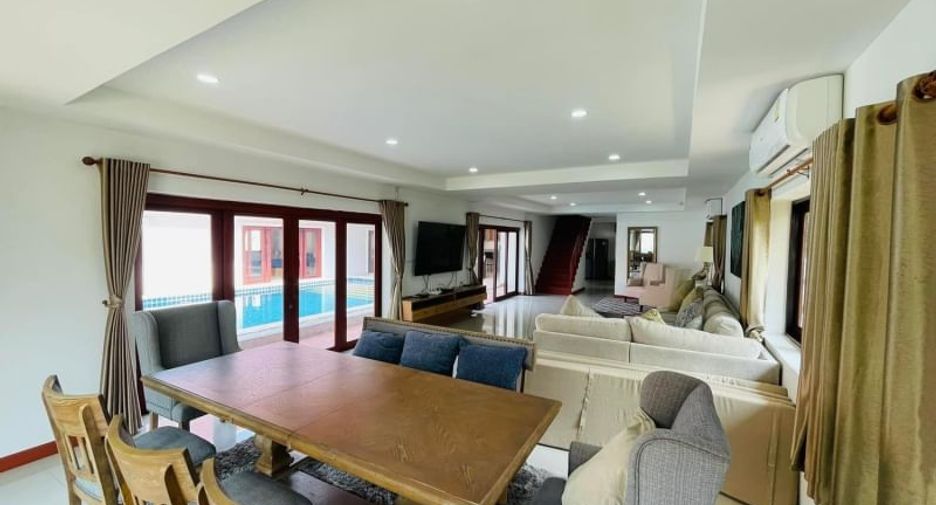 For rent 6 bedrooms villa in Bang Lamung, Chonburi