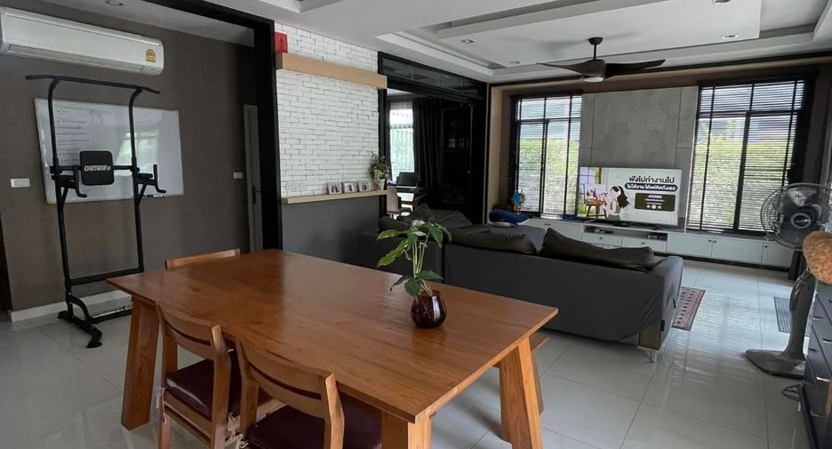 For rent 4 bedrooms house in Suan Luang, Bangkok