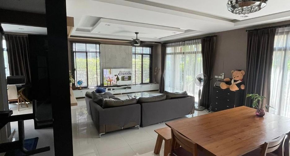 For rent 4 bedrooms house in Suan Luang, Bangkok