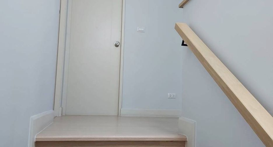 Casa en venta de 3 habitaciones en Lam Luk Ka, Pathum Thani
