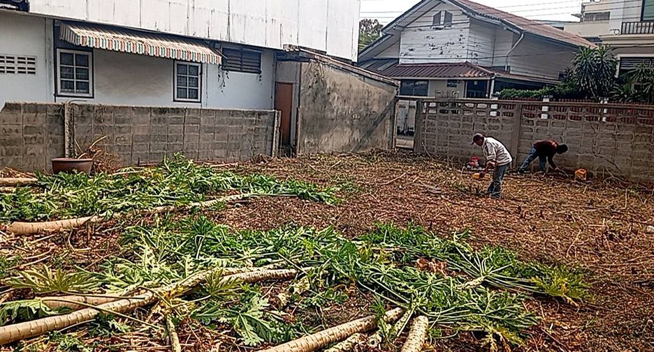 Terreno en venta en Bang Na, Bangkok