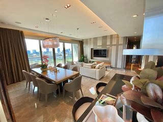 For sale 2 bedrooms condo in Pathum Wan, Bangkok