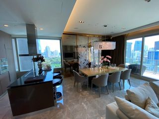 For sale 2 bedrooms condo in Pathum Wan, Bangkok