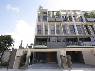 出租 和 出售 3 卧室 联排别墅 在 Wang Thong Lang, 曼谷