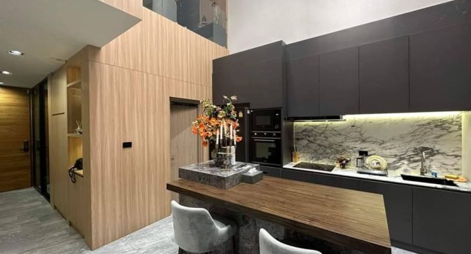 For rent and for sale 3 bedrooms townhouse in Wang Thonglang, Bangkok