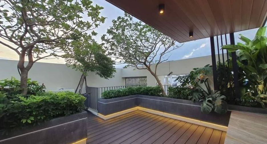 For rent and for sale 3 bedrooms townhouse in Wang Thonglang, Bangkok