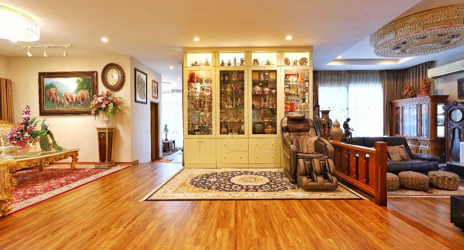 For sale 4 bedrooms house in Bang Kruai, Nonthaburi