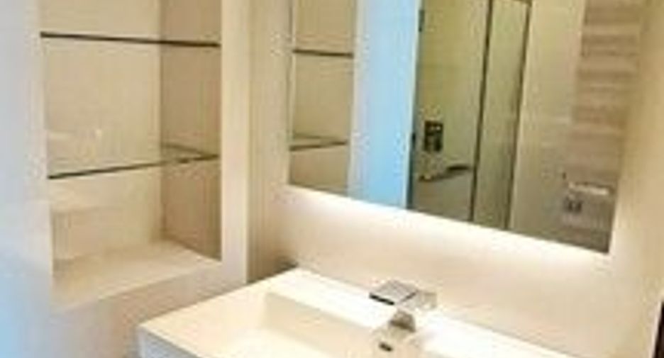 For sale 1 bed condo in Bang Rak, Bangkok