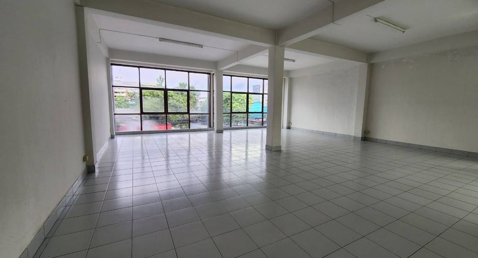 For sale retail Space in Prawet, Bangkok