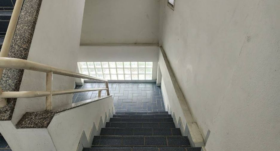 For sale retail Space in Prawet, Bangkok