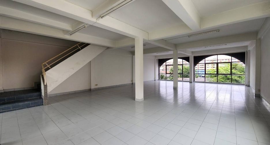 For sale retail Space in Prawet, Bangkok