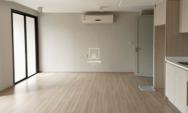For sale 2 bed condo in Ratchathewi, Bangkok