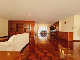 À louer 3 chambres appartement à Khlong Toei, Bangkok