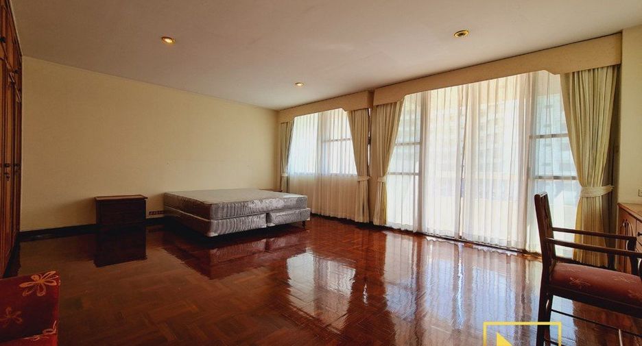 À louer 3 chambres appartement à Khlong Toei, Bangkok