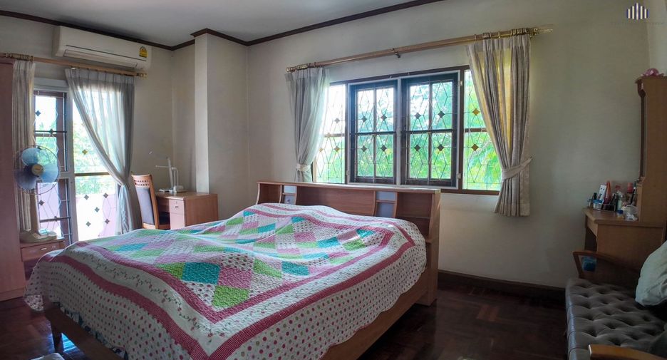 For sale 4 Beds house in Lam Luk Ka, Pathum Thani