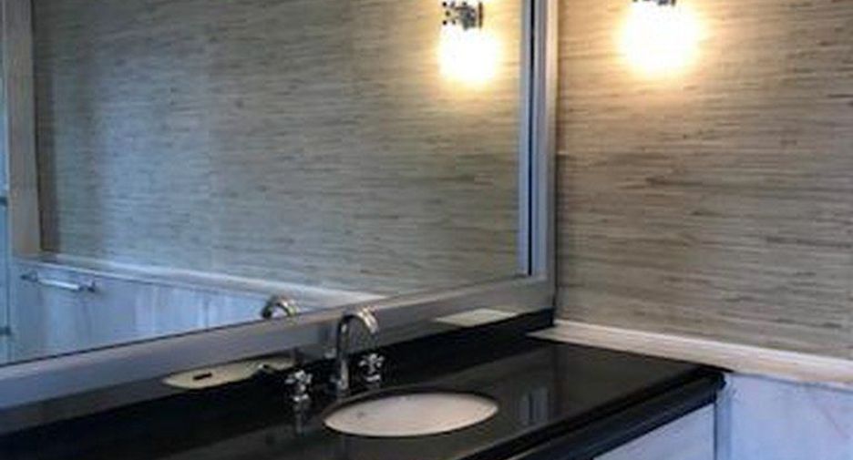 Apartamento en alquiler de 4 habitaciones en Khlong Toei, Bangkok