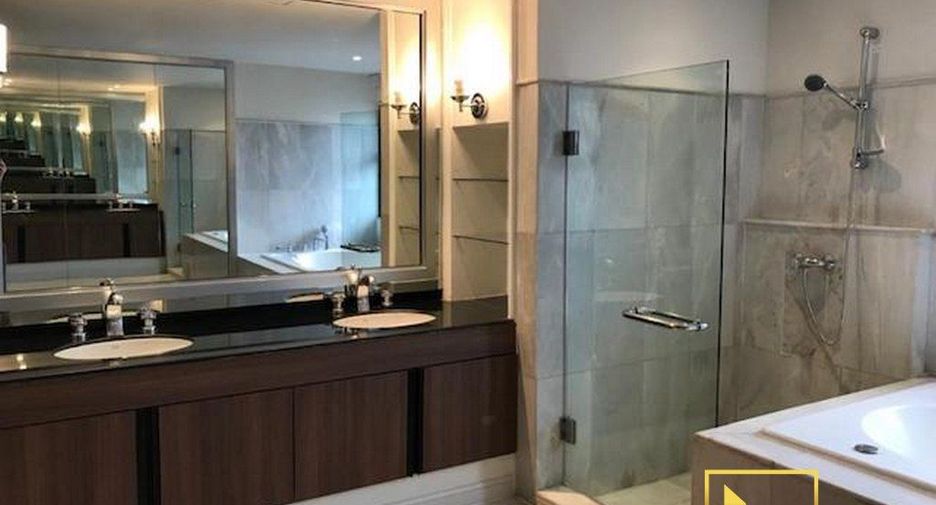 Apartamento en alquiler de 4 habitaciones en Khlong Toei, Bangkok