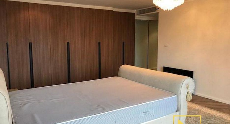 Apartamento en alquiler de 4 habitaciones en Khlong Toei, Bangkok