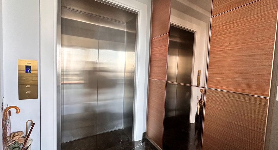 For rent 2 ベッドルーム condo in Khlong Toei, Bangkok