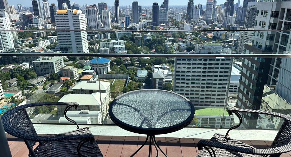 For rent 2 ベッドルーム condo in Khlong Toei, Bangkok