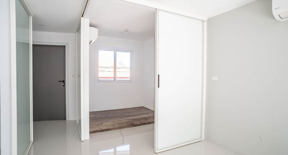 For sale 2 Beds condo in Klaeng, Rayong