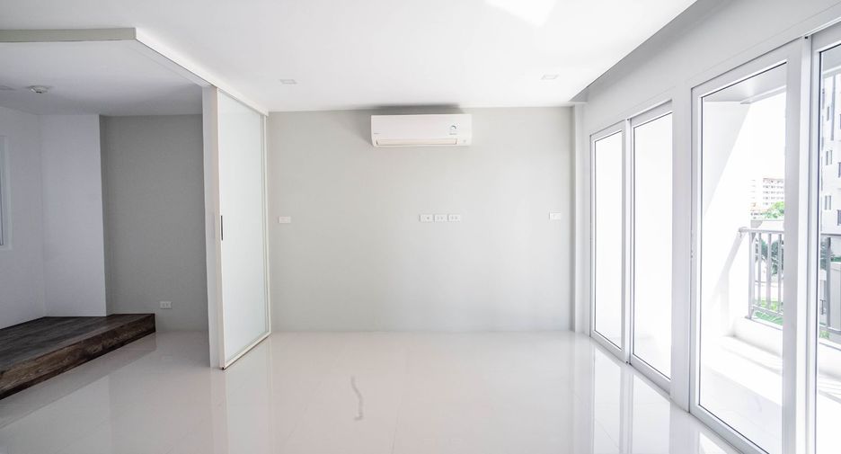 For sale 2 Beds condo in Klaeng, Rayong