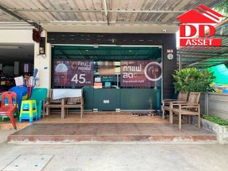 For rent 3 Beds retail Space in Mueang Rayong, Rayong