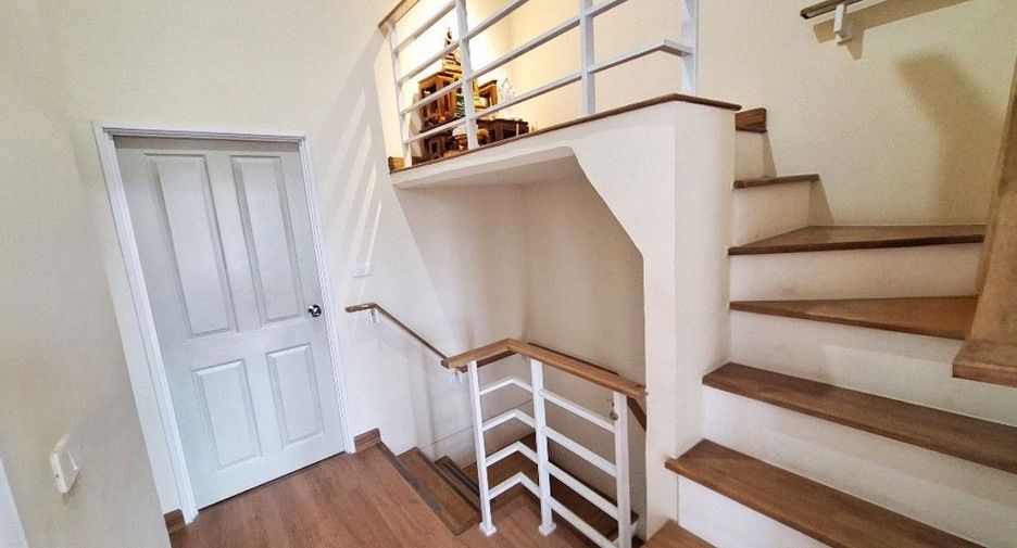 For sale 4 Beds townhouse in Mueang Nonthaburi, Nonthaburi