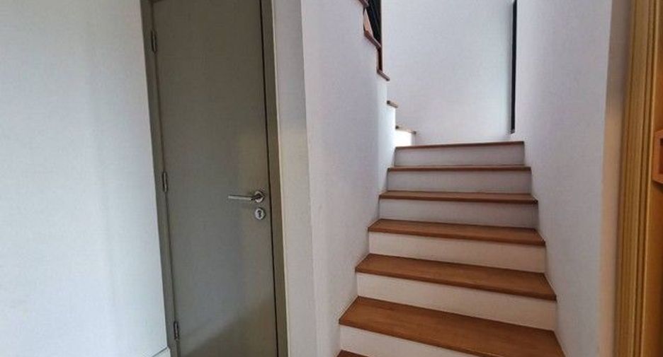 For sale 3 bedrooms townhouse in Mueang Nonthaburi, Nonthaburi